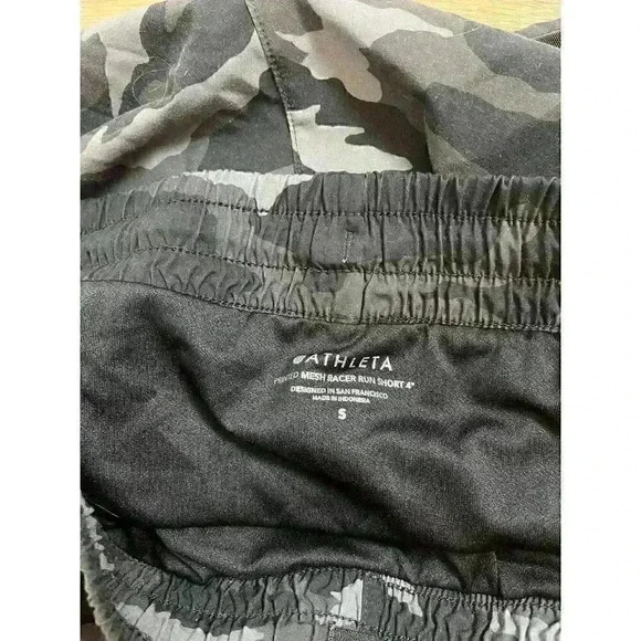 Athleta Mesh Racer Run Short 4" Women's Black Camo Print Lined Size S - Picture 10 of 10